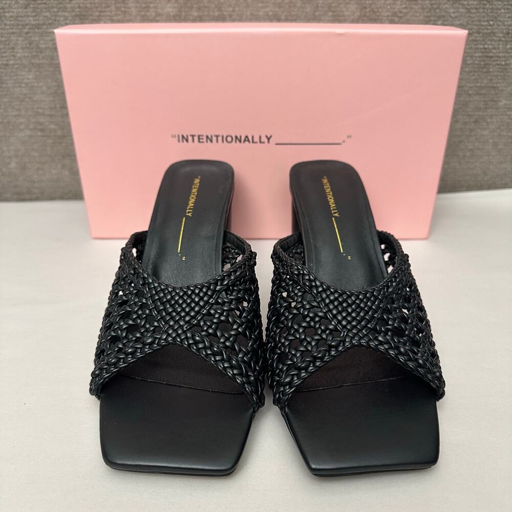 Intentionally Blank Cassandra Vegan Woven Leather Mules Black Heels Sz 9 Coastal